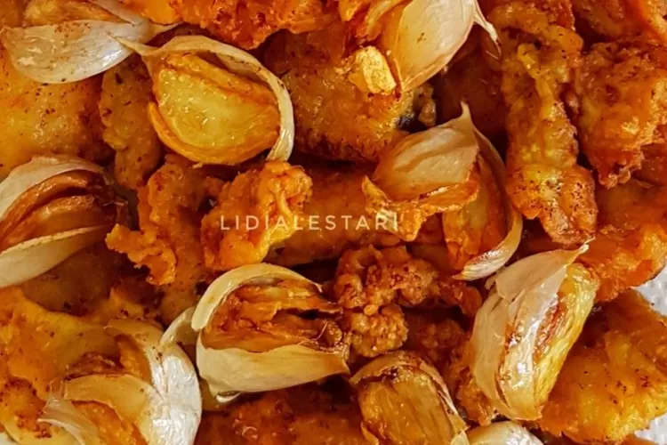 Resep ayam goreng bawang putih gurih dan krispi, yuk bikin untuk menu sajian saat Lebaran