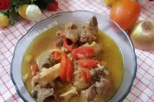 Bosan makan opor ayam? Yuk pindah haluan ke sup asal Arab, ini dia resep sayur marak kambing yang menggiurkan