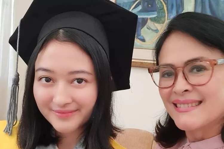 Masih belum jelas siapa ayah kandungnya, Putri Modiyanti anak Sandy Harun mampu buktikan bukan gadis biasa