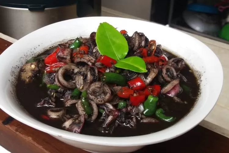 Resep cumi hitam yang lezat dan menggugah selera, enak dimakan pakai nasi hangat