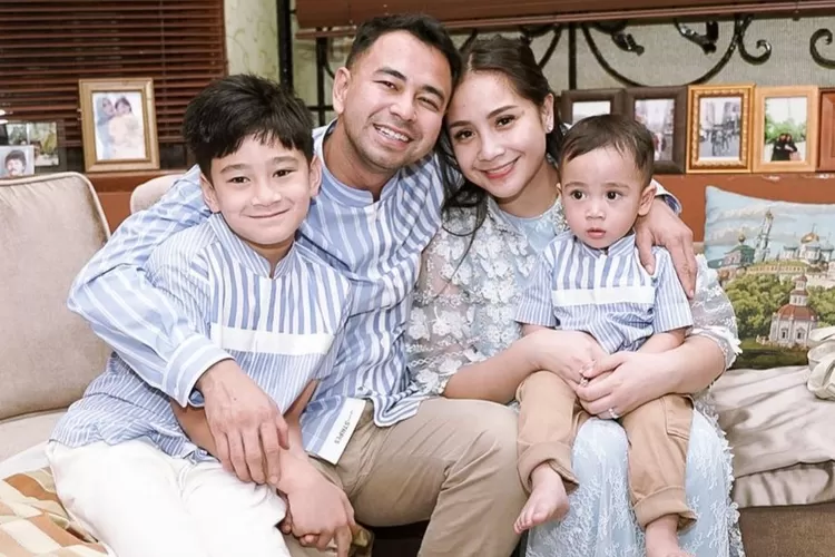 Raffi Ahmad, Nagita Slavina dan Cipung rayakan idul fitri di Bandung, silaturahmi dengan Mama Amy dan Nisya