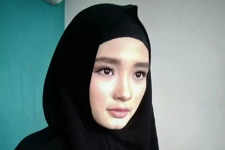 Profil dan biodata Inara Rusli, istri dari Virgoun yang diduga diselingkuhi suaminya, mantan anggota girlband