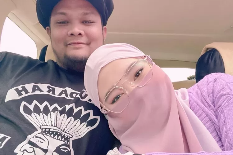 Dikenal hijrah bersama, Virgoun ternyata masih fokus duniawi minta Inara Rusli lakukan hal ini: Suami nyuruh..