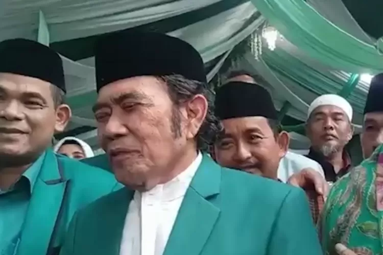 Rhoma Irama lagi buat Perguruan Islam di Karawang, pelantun lagu Judi tersebut: Sedang berproses