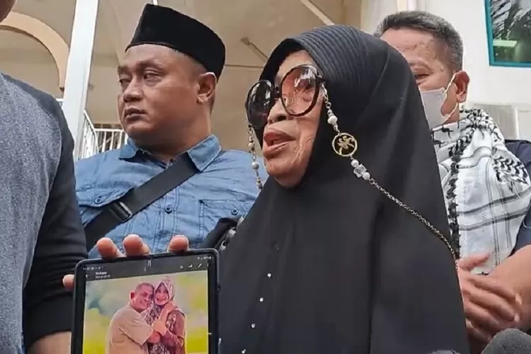 Diduga Umi Yuni kawin lagi, ibunda Ustaz Arifin Ilham meradang hingga minta hal ini: Bukan anak mama lagi!