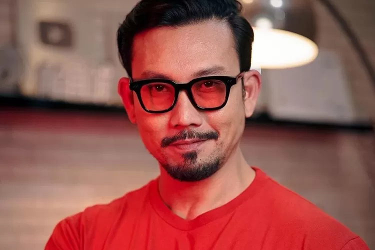 Inspiratif! Denny Sumargo punya cara unik menyimpan camilan Lebaran agar awet dan tahan lama