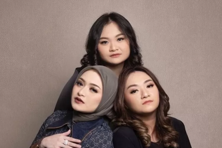 Baru jadi mualaf, jawaban menohok Nadya Holscher saat digeruduk pertanyaan kapan berhijab: Fashion aku…