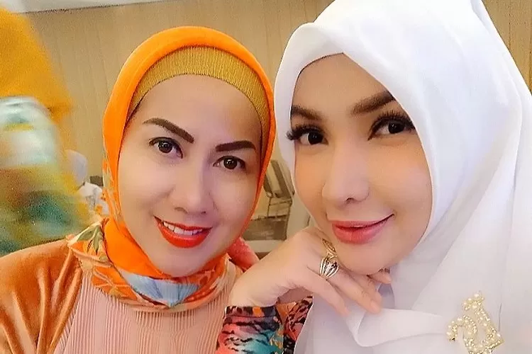 Miliki pengalaman rumah tangga yang sama, hubungan Roro Fitria dan Venna Melinda makin erat: Saling...