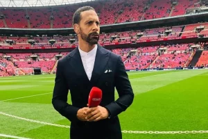 Rio Ferdinand sebut musim depan MU bisa setara dengan Arsenal dan Manchester City jika mau lakukan ini