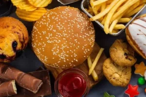 Alasan kenapa remaja lebih suka junkfood, padahal kesehatan hingga nyawa taruhannya