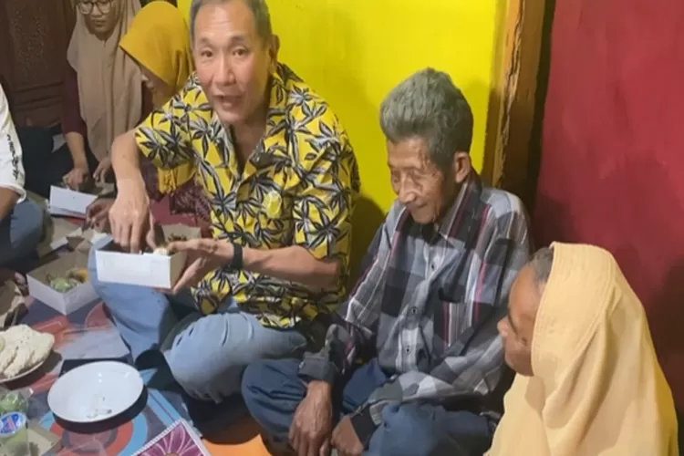 Bos jalan tol Jusuf Hamka kunjungi kakek Ojo dan nenek Halimah, beri pekerjaan untuk 4 cucunya dengan syarat..