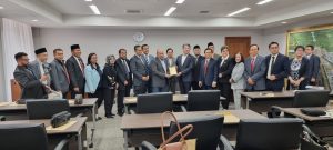 LaNyalla memimpin delegasi Senator bertemu Walikota Nara, Nakagawa, dalam kunjungan kerjanya ke Jepang, Jumat (26/5/2023).