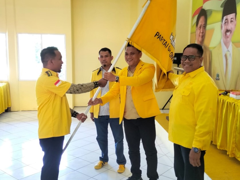 Muscamlub yang dipimpin Ferry telah menetapkan Muhammad Riko sebagai Ketua Partai Golkar Kecamatan Nanggalo.