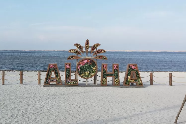 Aloha PIK: Spot kuliner baru tepi pantai yang wajib dicoba, view lautnya bikin kepincut!