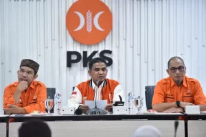 Aktivis Buruh Tolak UU Cipta Kerja Tapi Masih Dukung Ganjar, PKS: Itu Paradoks