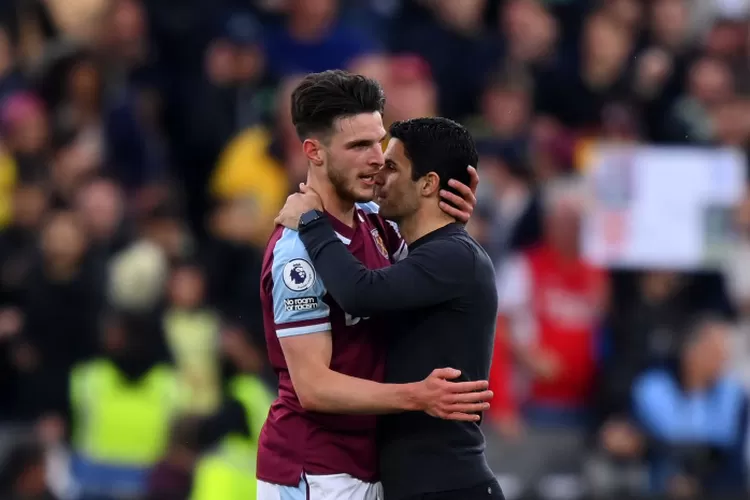 Mikel Arteta percaya diri bisa membujuk Declan Rice untuk bergabung dengan Arsenal