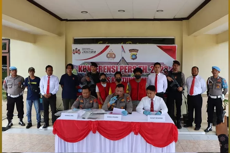 Ikal 'Laskar Pelangi' tak berniat melukai korban, sementara foto istrinya di TikTok syur banget, terlihat...