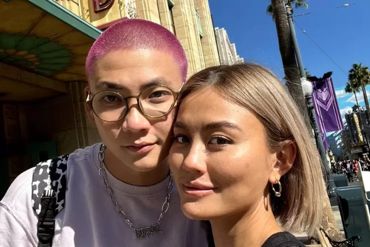 Usia terpaut 13 tahun lebih tua dari pacar, Denny Darko ramal kisah cinta Agnez Mo: Ini pengaturan hanya...