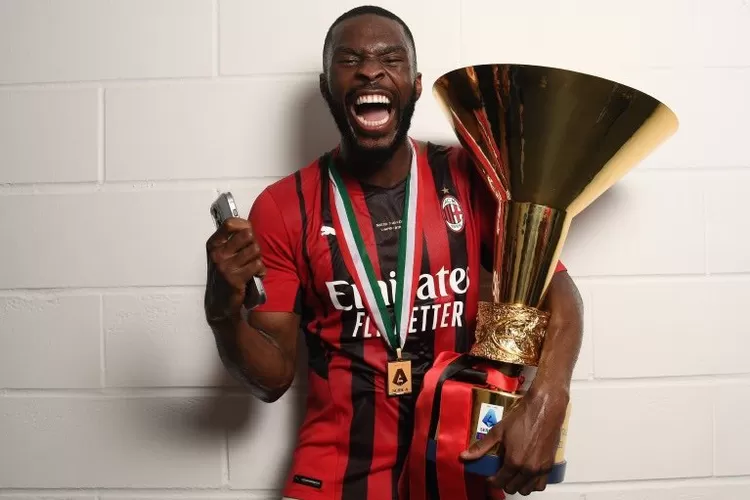 Dua Klub Liga Inggris dikabarkan tertarik gaet Fikayo Tomori dari AC Milan