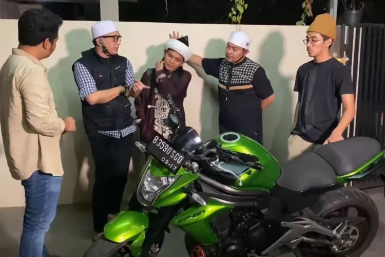 Merinding! Cerita motor mendiang Ustaz Jefri  Al Buchori sering nyala sendiri berkali-kali: Di sampingnya ada…