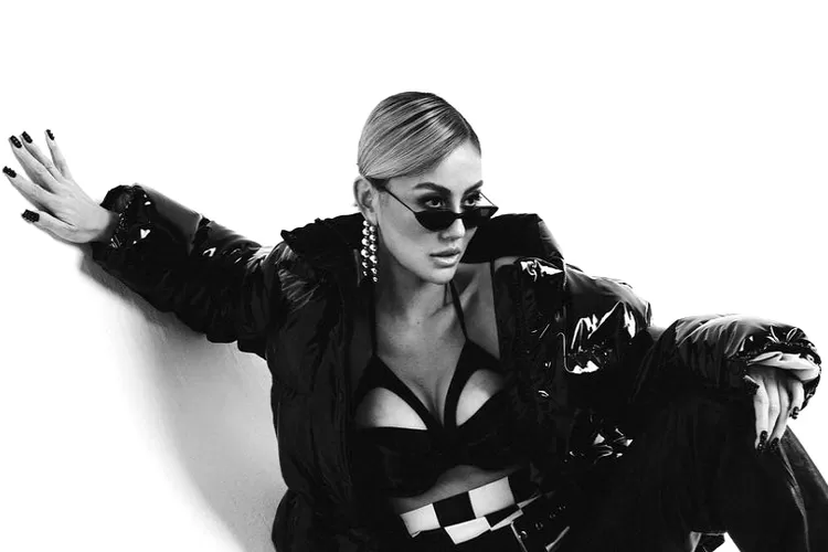 Agnez Mo ditagih konser tunggal, kok lokalan trus, kapan di Coachella? Netter: Klub Rp40 juta, TV Rp150 juta