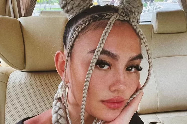 Bikin kaget netizen, ternyata begini wajah asli Agnez Mo tanpa filter dan makeup tebal: Ku kira...