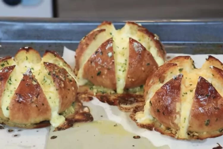 Resep Garlic Bread Korea tanpa cream cheese: 100 persen sukses, garing tapi lembut