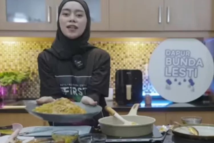 Resep mie panggang super simpel ala Lesti Kejora, cocok buat anak kost, wajib dicoba