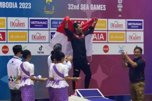 Siman Sudartawa dan Masniari Wolf kembali sumbang medali emas di SEA Games 2023 Kamboja