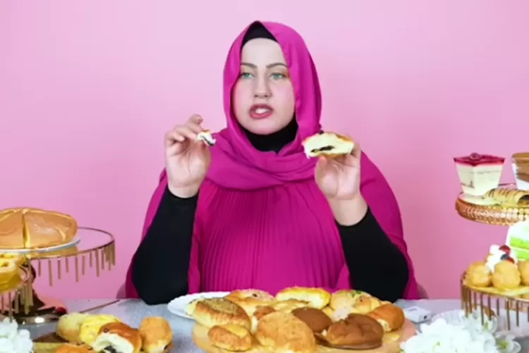 Tasyi Athasyia review roti LA JOIE milik Prilly Latuconsina, sebut roti takoyaki bikin kecewa: Isinya cuma..