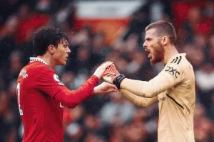 Meski blunder saat melawan West Ham, Erik ten Hag ingin David de Gea perpanjang kontrak bersama MU