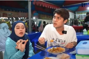 Kulineran di pasar malam, Lesti Kejora dan Rizky Billar borong 10 jajanan kekinian, ada basreng hingga fluffy