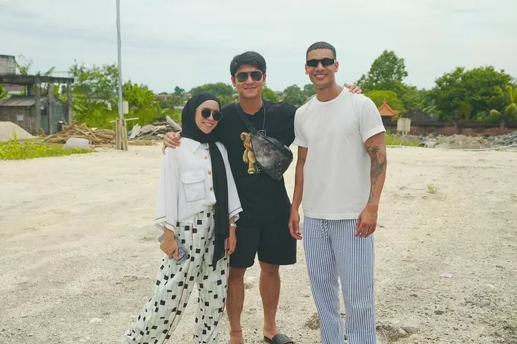 Rizky Billar dan Lesti Kejora sedang bangun villa mewah di Bali: Kamu kan dulu…