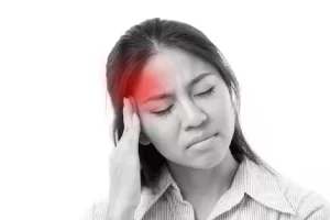 Sering mendadak migrain? Bisa jadi 10 makanan ini pemicunya, ada coklat hingga alkohol