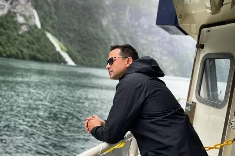 Sama-sama main serong dengan sang istri, Ari Wibowo diduga pepet cewek di Bali, Benarkah?