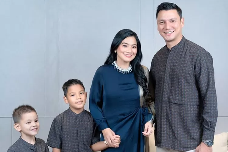 Disebut suami idaman, Christian Sugiono malah diduga selingkuh sampai manajer Titi Kamal buka suara