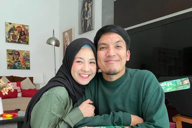 Alasan Desta gugat cerai Natasha Rizky diduga karena sudah berbeda visi misi, netizen: Desta puasa aja nggak