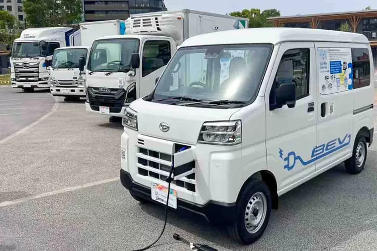 Toyota, Suzuki, Dahatsu Luncurkan Replika Minivan Berbasis Listrik di Pameran Otomotif KTT G7 Hiroshima