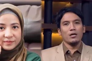 Sebelum perang dingin, Desta bongkar kebiasaan Natasha Rizky tiap di kasur: Gua pulang, dia sudah ...