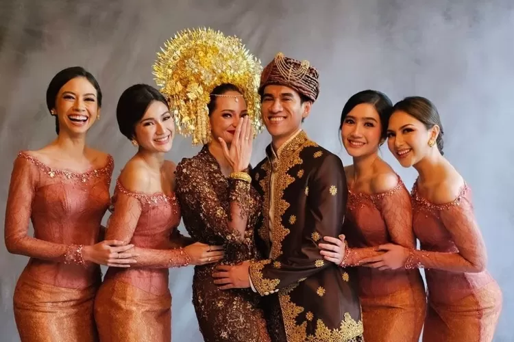 Kemarin kondangan sekarang dikondangin, ternyata Enzy Storia pernah ungkap ingin nikah bareng Jessica Mila