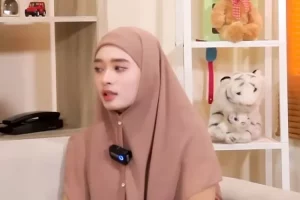 Tersentuh cara Virgoun perlakukan ibu kandung, Inara Rusli nekat nikah tanpa restu, kini malu: Dulu kami..