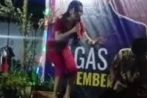 Sedang Asik Duet dengan Biduan, Kades di Jember Langsung Drop hingga Meninggal Dunia