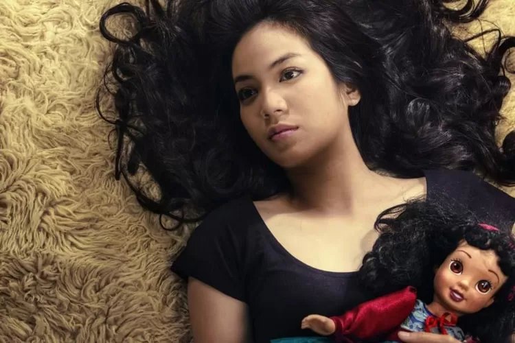 Sinopsis film Fiksi (2008): Kisah obsesi cinta seorang gadis psikopat