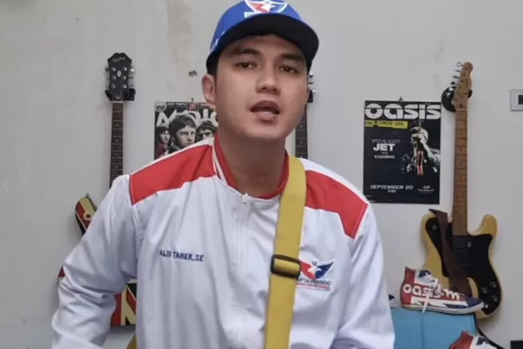 Aldi Taher nyaleg di 2 partai hingga nyanyi lagu Coldplay saat wawancara, begini komentar netizen