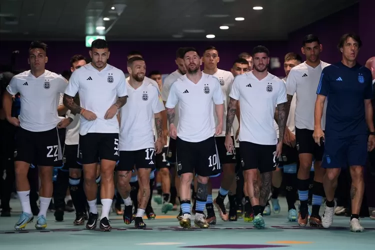 Perbedaan skuad Argentina di final Piala Dunia 2022 dengan komposisi lawan timnas Indonesia