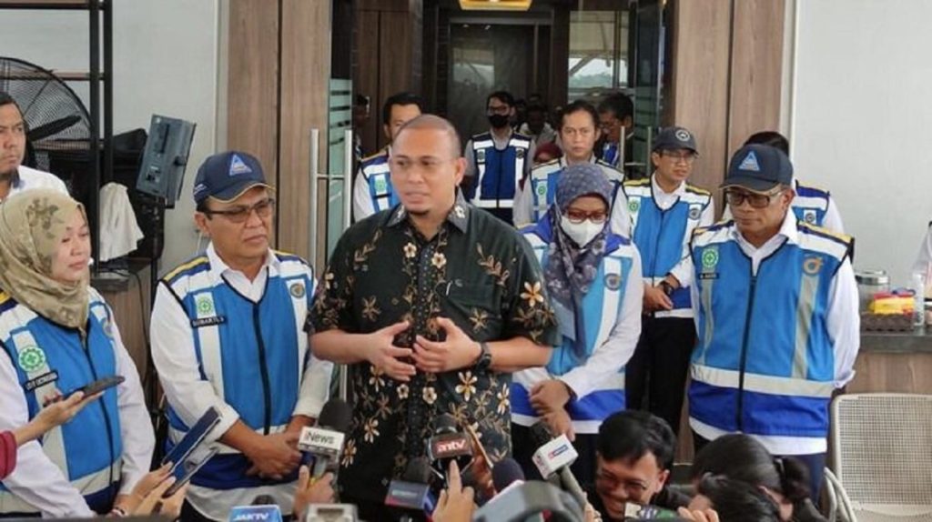 Anggota Komisi VI DPR RI asal Sumbar Andre Rosiade sidak tol ruas Jakarta-Cikampek jelang lebaran Idul Fitri bulan lalu.