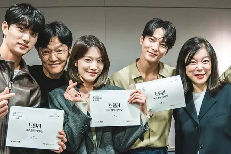 Mengenal lebih dekat tim penjaga harta karun warisan budaya di drama Stealer the Treasure Keeper