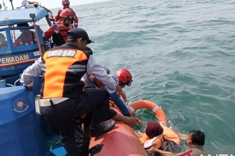 Kapal di Kepulauan Seribu Tenggelam, 55 Penumpang Selamat