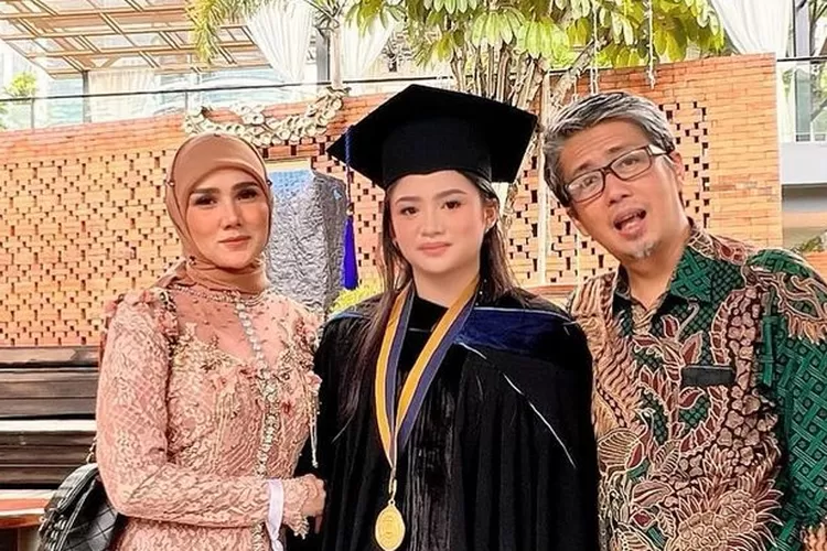 Mulan Jameela rela kawin lari dan hidup susah dengan mantan suami, singgung married by accident: Berat juga