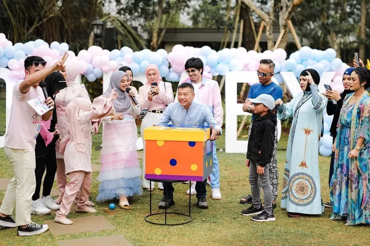 Semua hadir di acara gender reveal Aurel Hermansyah dan Atta! Gen Halilintar hadir, Anang Hermansyah: Langka